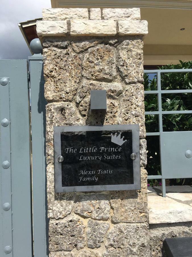 The Little Prince Luxury Suites Ipsos Exterior photo